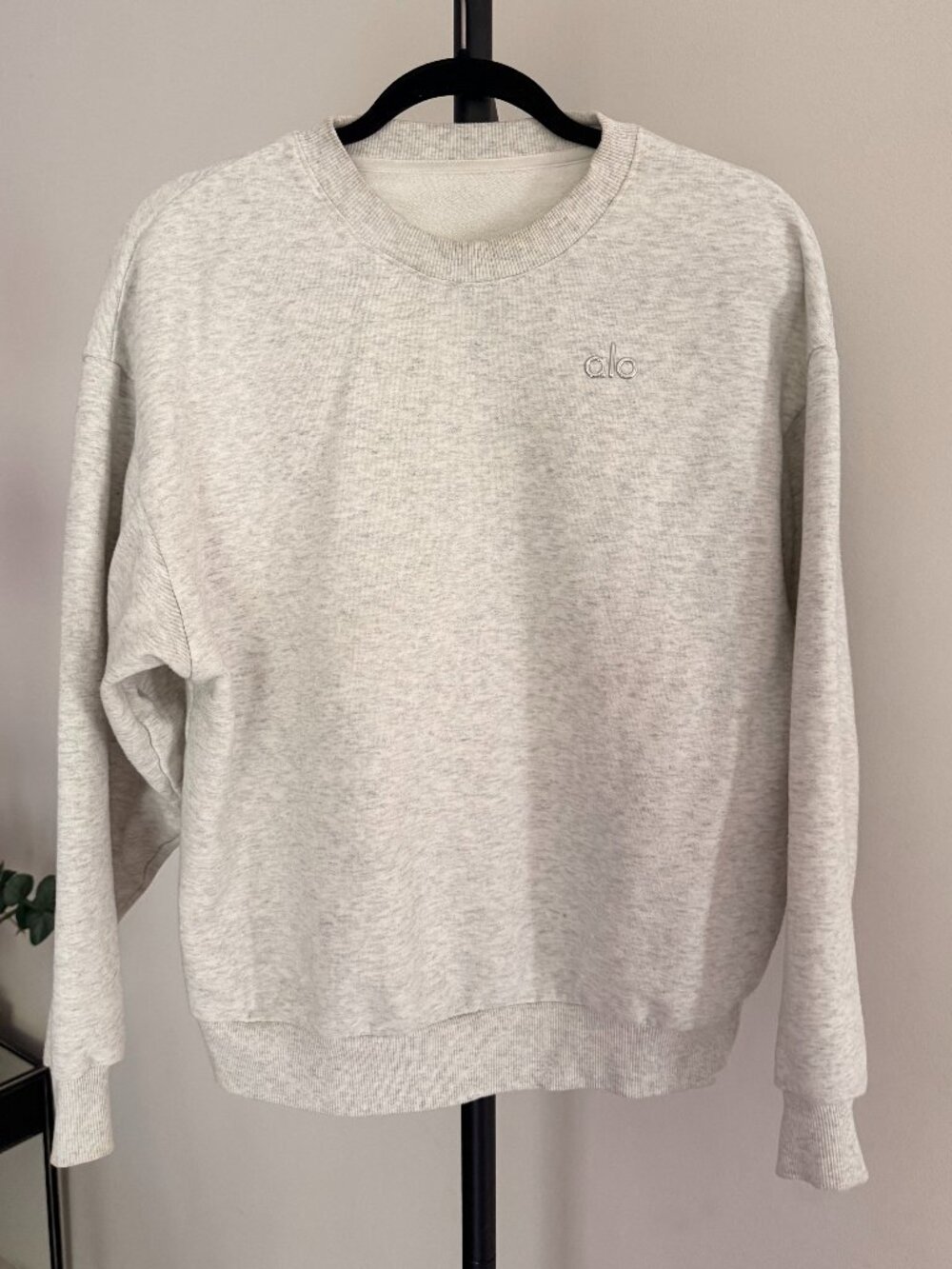 Alo Yoga Heather Gray Sweatshirt S